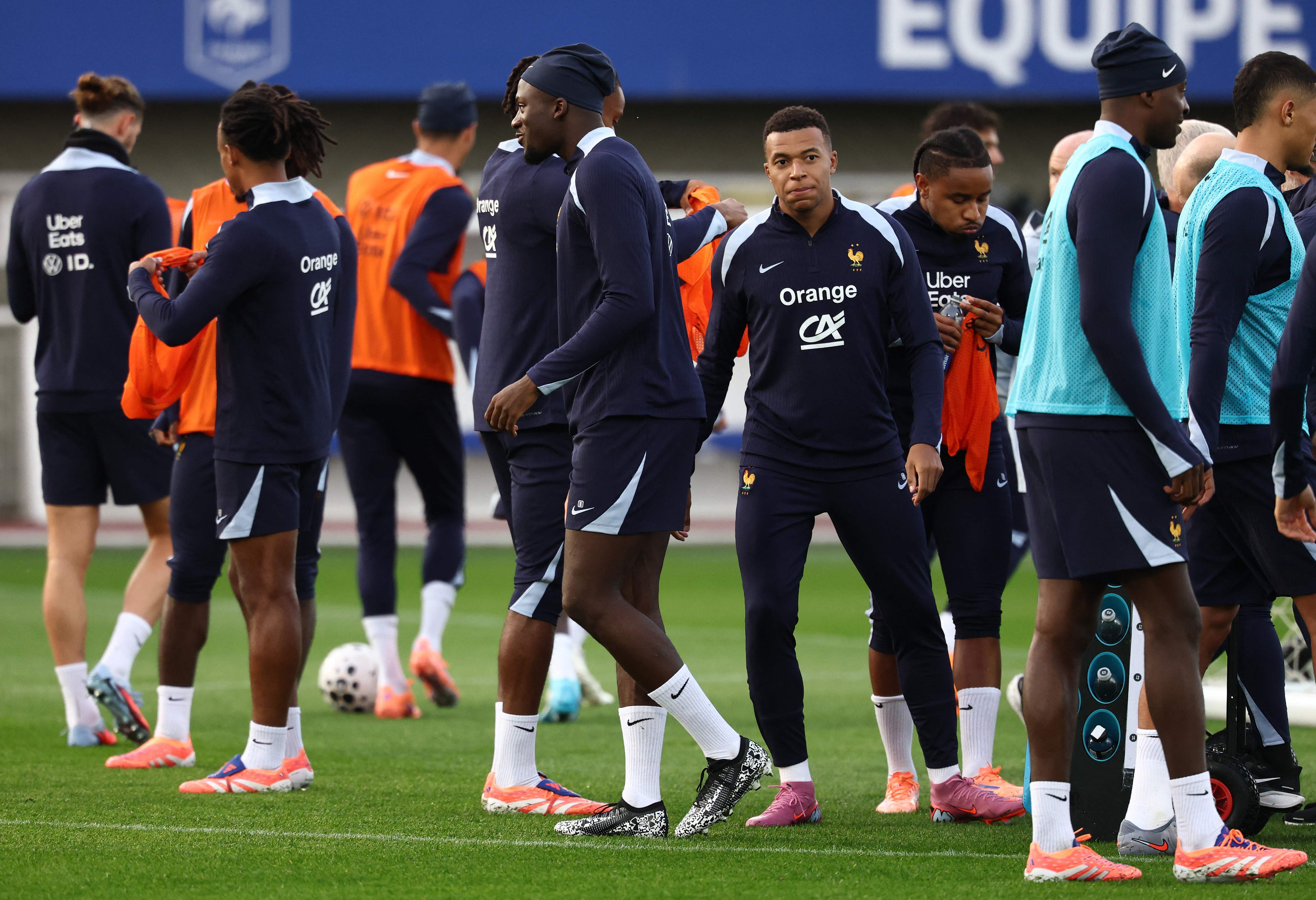 关于法国杯倒计时，国际米兰赛后门线救险，细节引发关注，球迷炸锅，资深球员宣示担当的信息-爱游戏